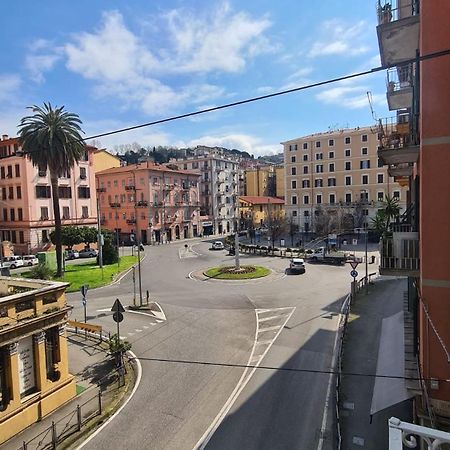 Amici Holidey Camera Stazione Hotell La Spezia Eksteriør bilde