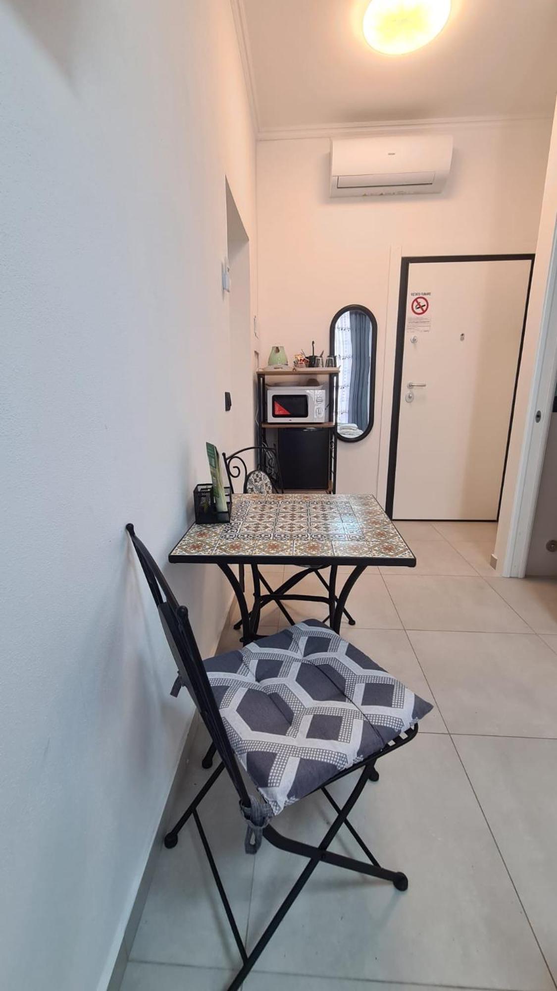 Amici Holidey Camera Stazione Hotell La Spezia Eksteriør bilde
