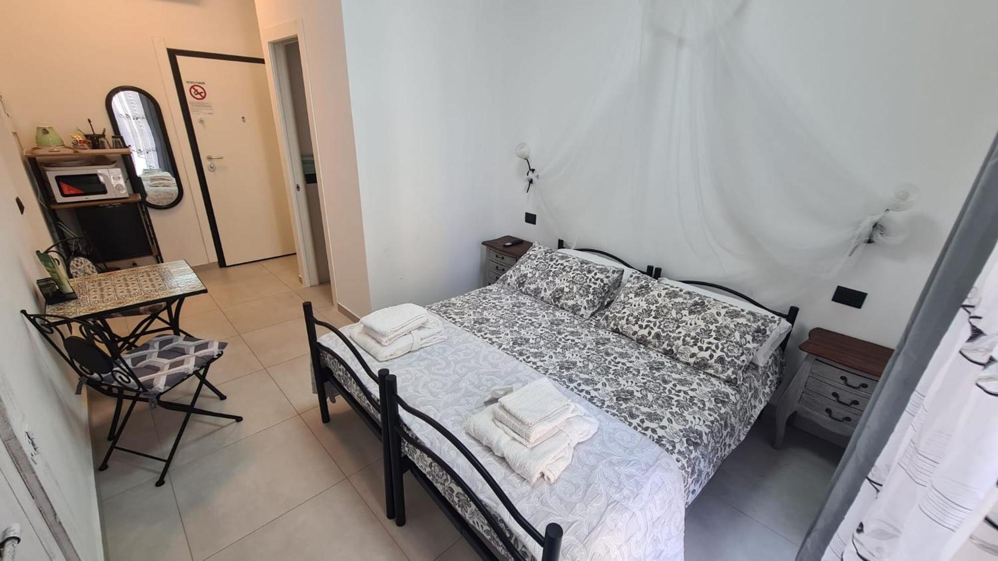 Amici Holidey Camera Stazione Hotell La Spezia Eksteriør bilde